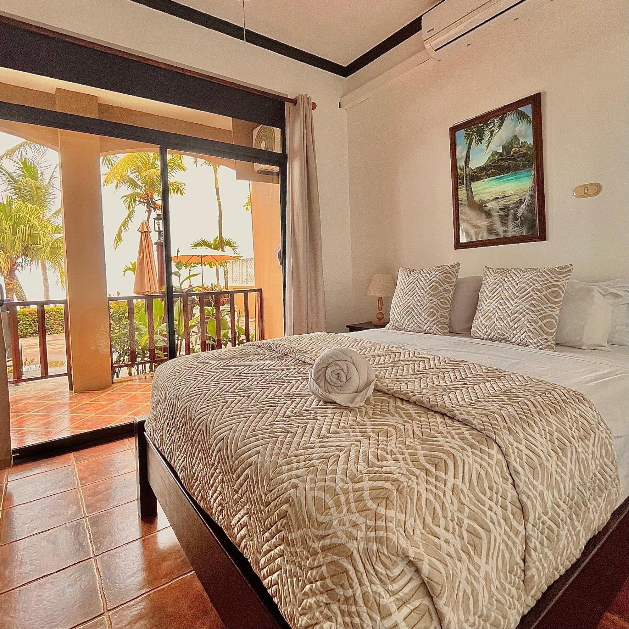 The Backyard Beachfront Hotel Jacó Εξωτερικό φωτογραφία