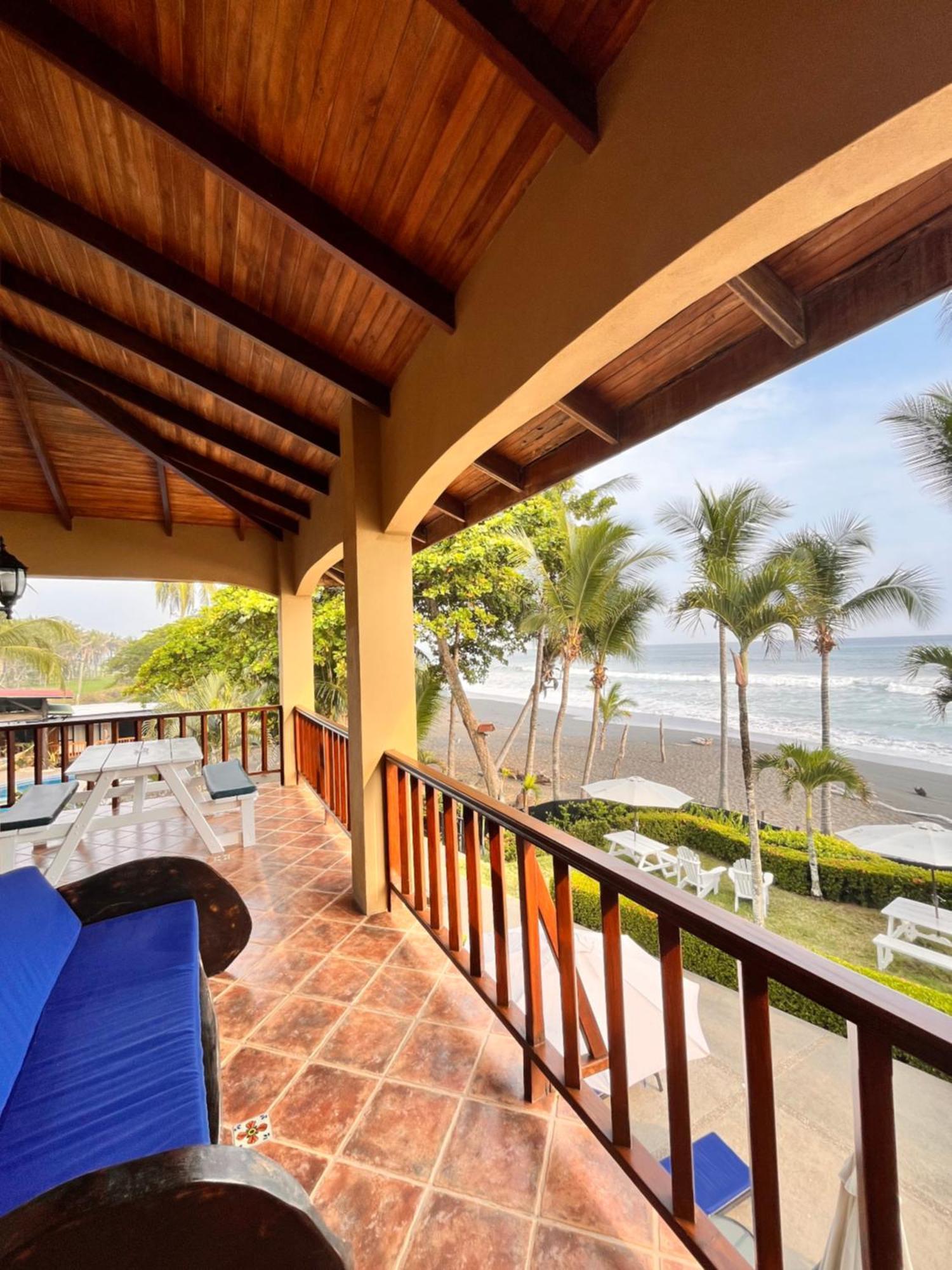 The Backyard Beachfront Hotel Jacó Εξωτερικό φωτογραφία